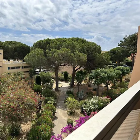 Apartment Climatise A 200m De La Avec Balcon, Parking Et Menage Inclus - - Fr-1-251-836 Bormes-les-Mimosas